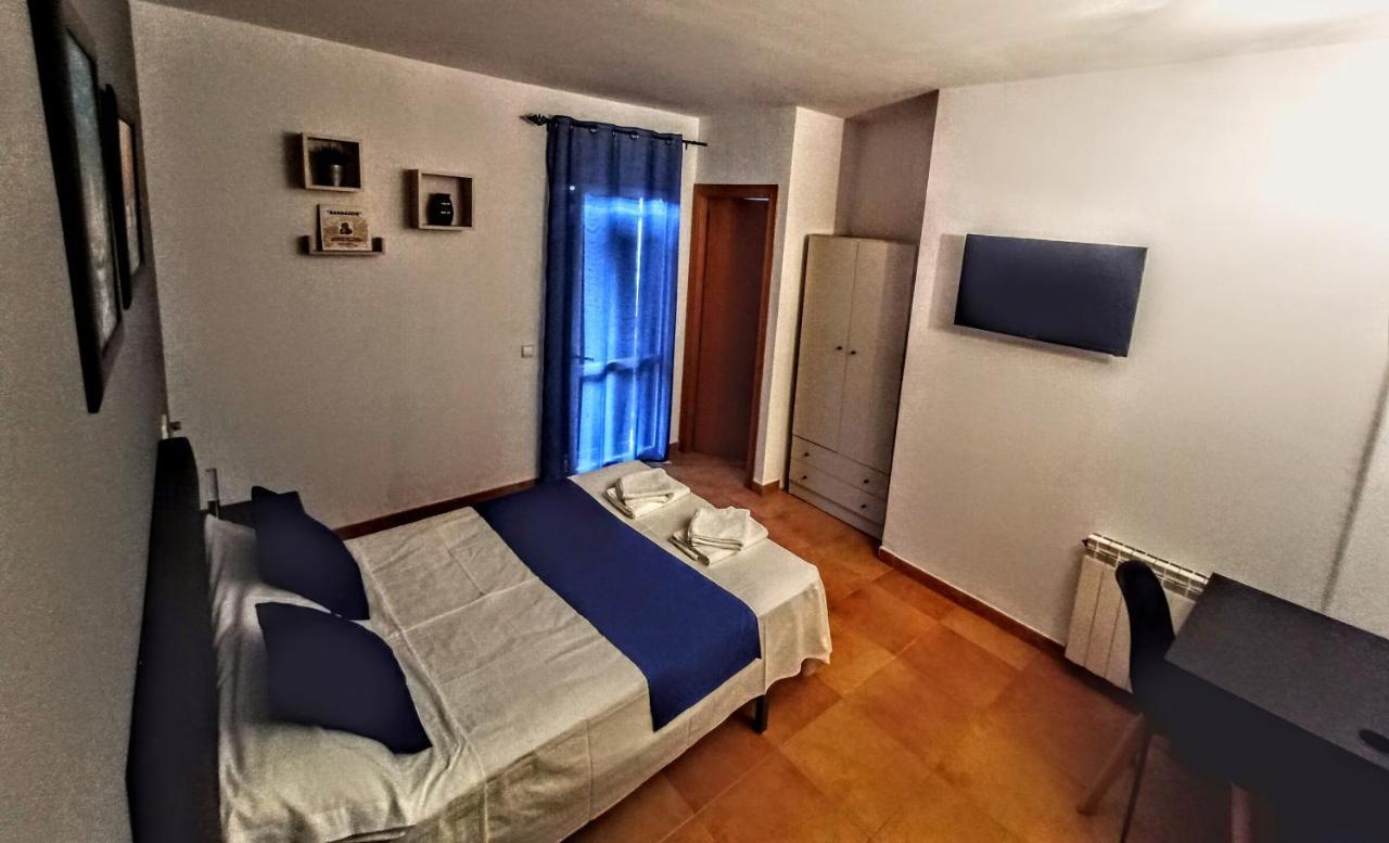 Hostal Turbon Campo  Exterior photo